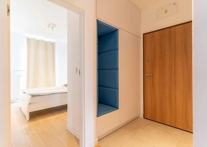 First -- Green Zoliborz 2 Lejlighed Warszawa