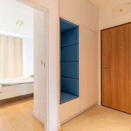 First -- Green żoliborz 2 Appartement Warschau